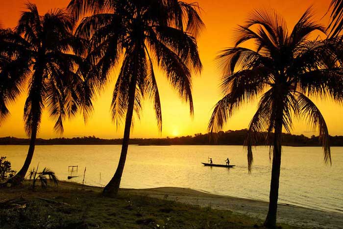 lagoa do cassange peninsula de marau tour