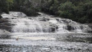 cachoeira de tremembe na baia de camamu baia