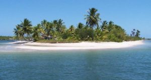 ilha do goio na baia de camamu bahia